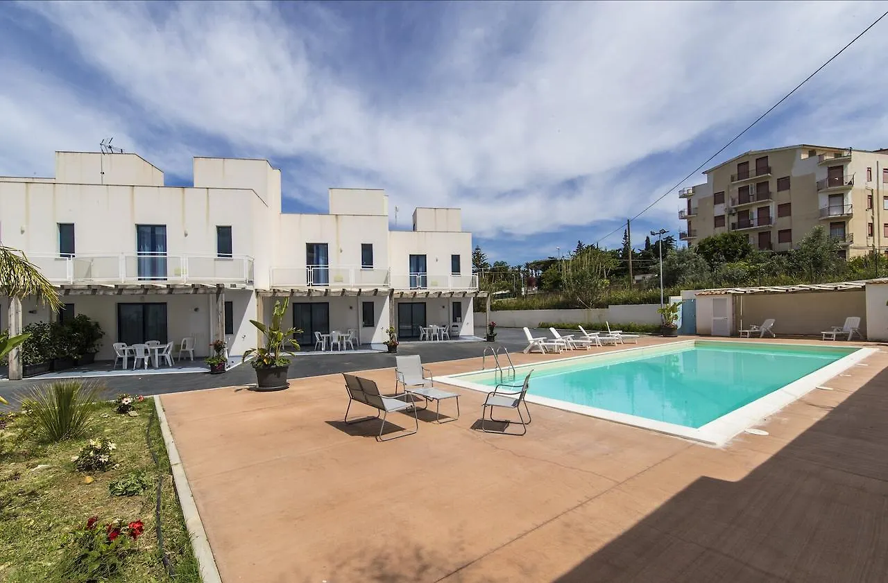 Bella Vita, Piscina&Mare Agrigento Feriehus